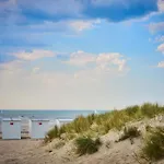 Stijlvol appartement met ruim zicht en privé garage op een toplocatie in Nieuwpoort *