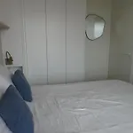 Stijlvol appartement met ruim zicht en privé garage op een toplocatie in Nieuwpoort Appartamento