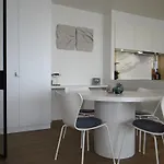Stijlvol Appartement Met Panoramisch Zicht, Zuidgericht Terras En Prive Garage In Nieuwpoort Bad Apartment *