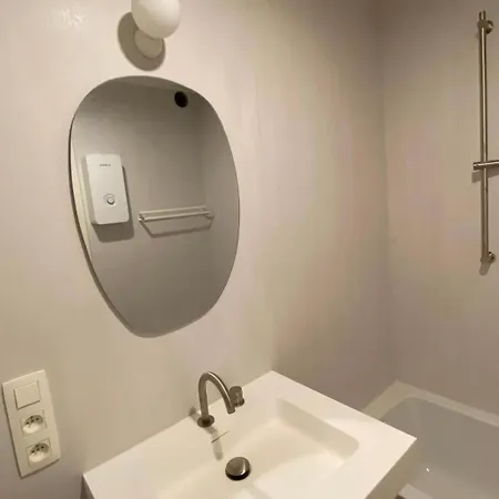 Prachtig Met Ruim Uitzicht En Privegarage- In Hartje * 니우포르트