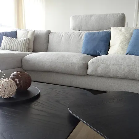 아파트 Prachtig Met Ruim Uitzicht En Privegarage- In Hartje 니우포르트