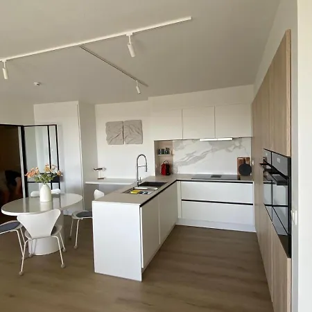 Open uitzicht, zuidterras en privé garage - Stijlvol appartement in Nieuwpoort Bad vlak bij zee