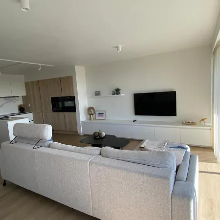 Open uitzicht, zuidterras en privé garage - Stijlvol appartement in Nieuwpoort Bad vlak bij zee Nieuwpoort